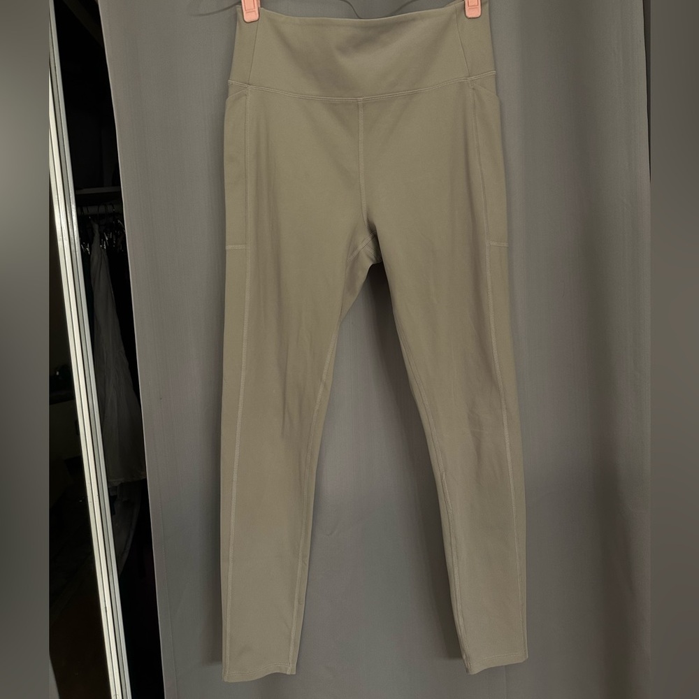 Girlfriend Collective Matcha Compressive Pocket Legging